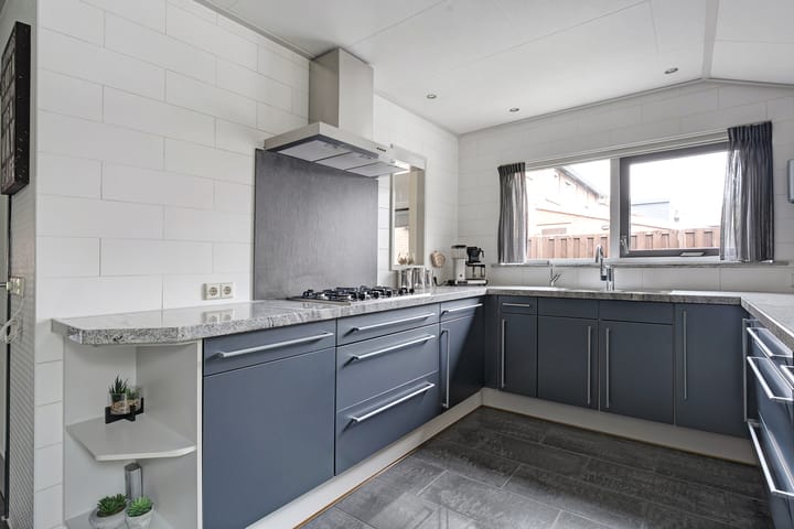 Foto 21 van Ds A.C. van Raalteweg 11