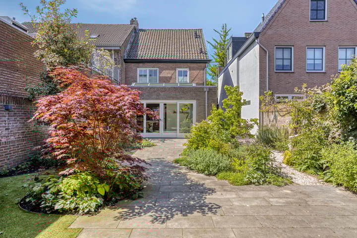 Foto 3 van Eikenboomgaard 9-A