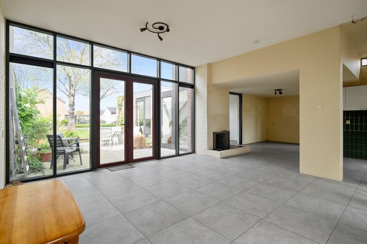 Foto 2 van Aalscholverstraat 2