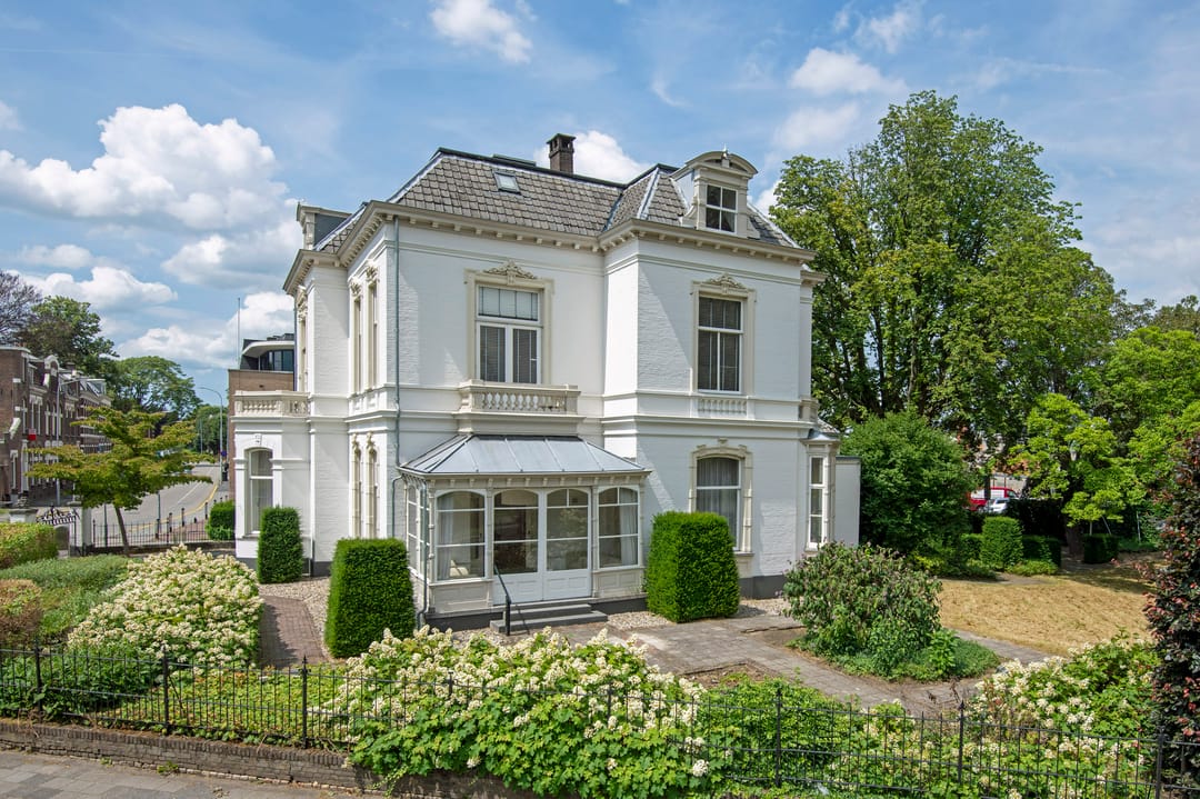 Foto 1 van Stationsstraat 2