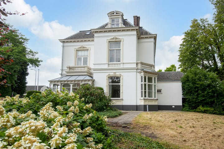 Foto 49 van Stationsstraat 2