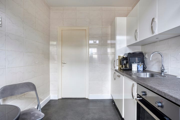 Photo 8 of Colijnstraat 13