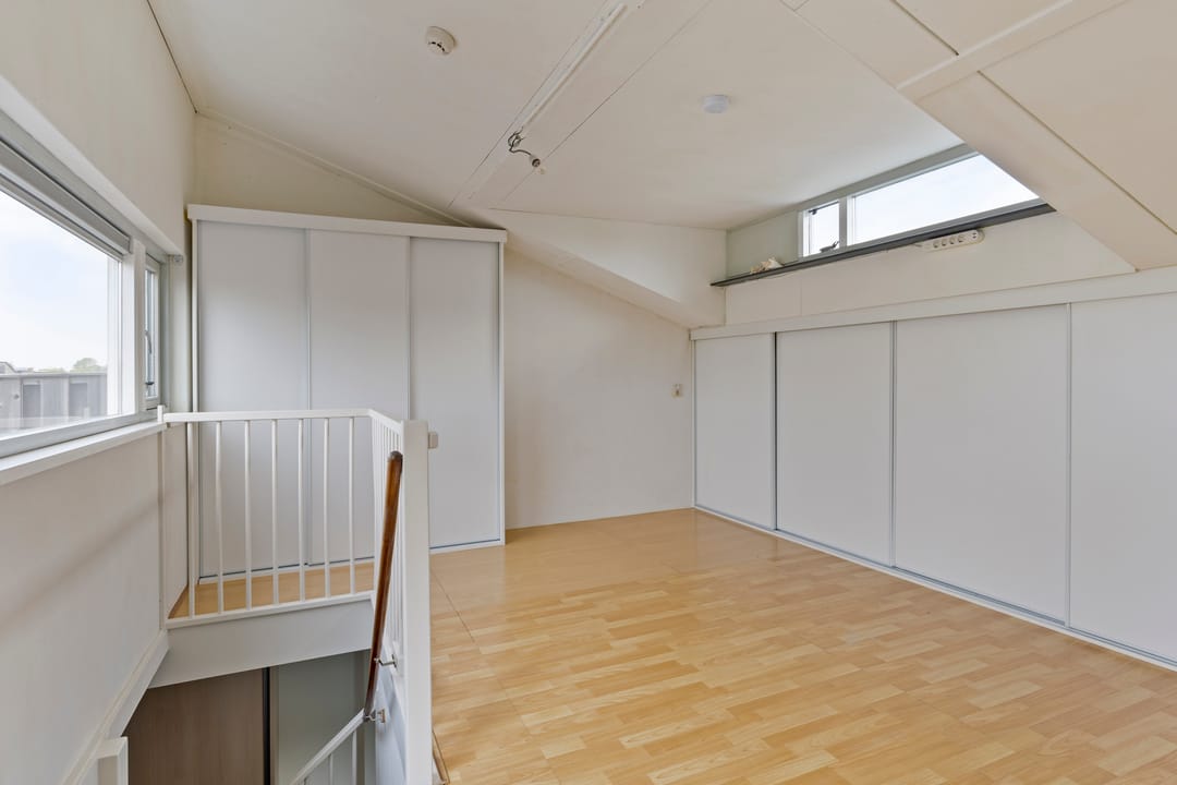 Photo 32 of Schellingstraat 27