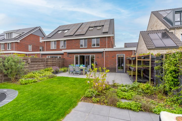 Foto 2 van Bloemenkelderlaan 14