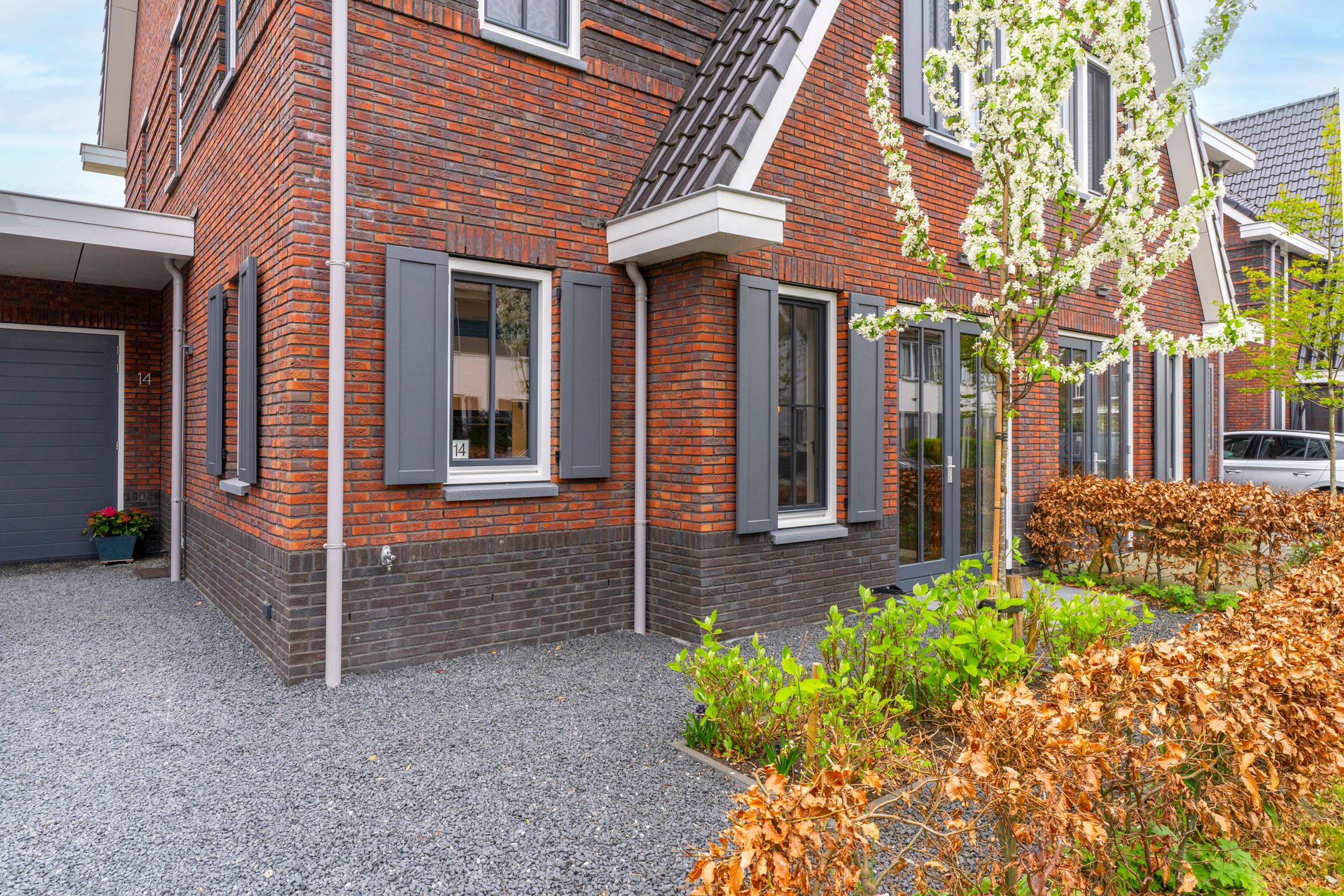 Foto 12 van Bloemenkelderlaan 14