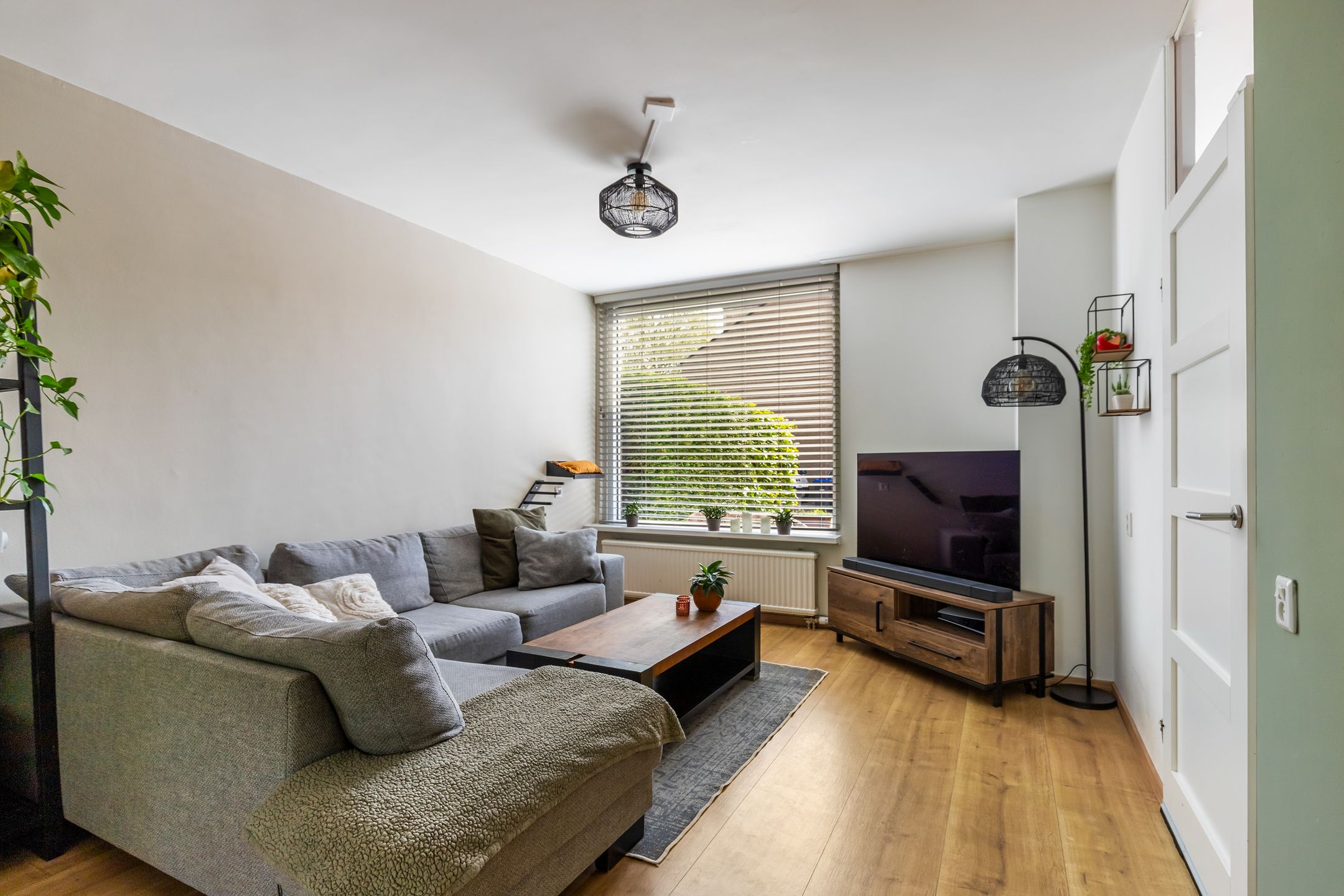 Foto 12 van Mr. J.M.M. Hamersstraat 83