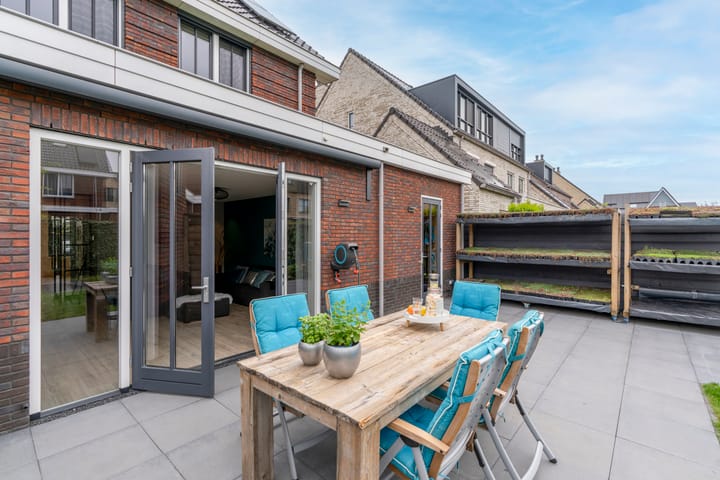 Foto 27 van Bloemenkelderlaan 14