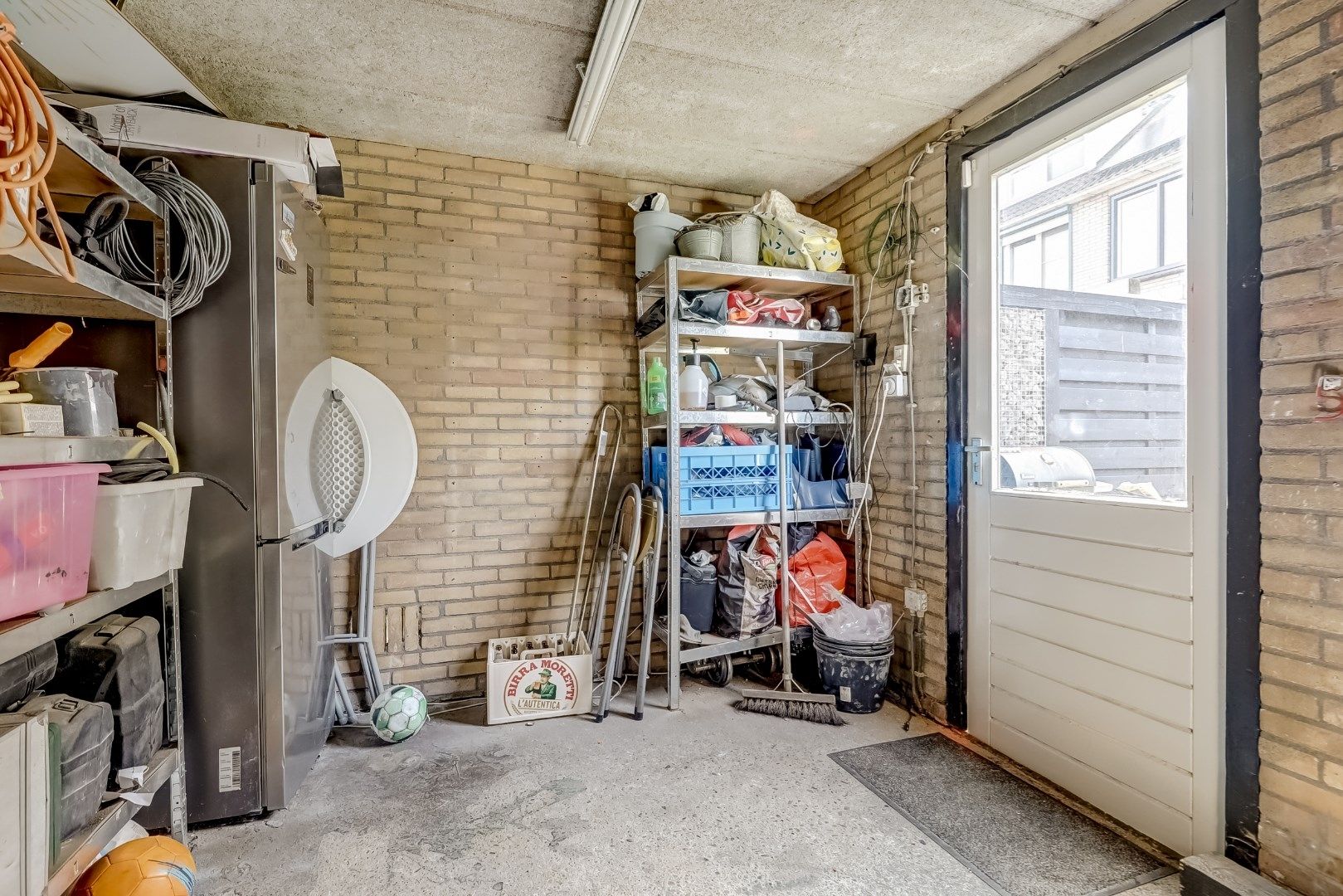 Photo 39 of Achterstraat 42