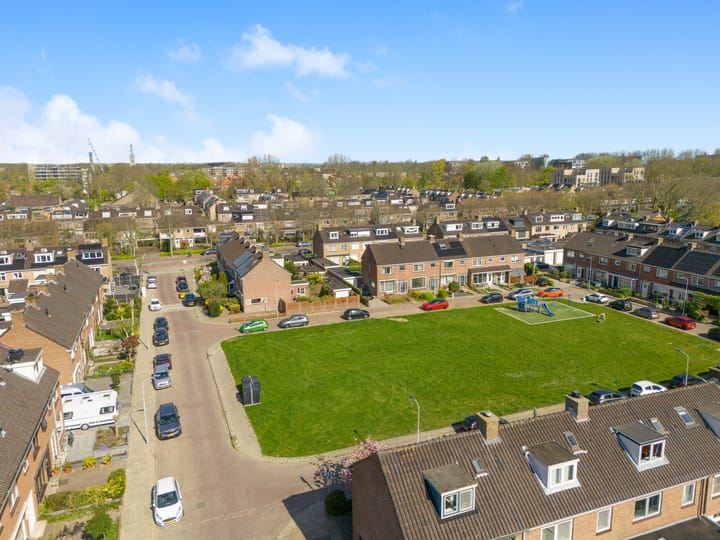 Foto 32 van Willem van Velsenstraat 11