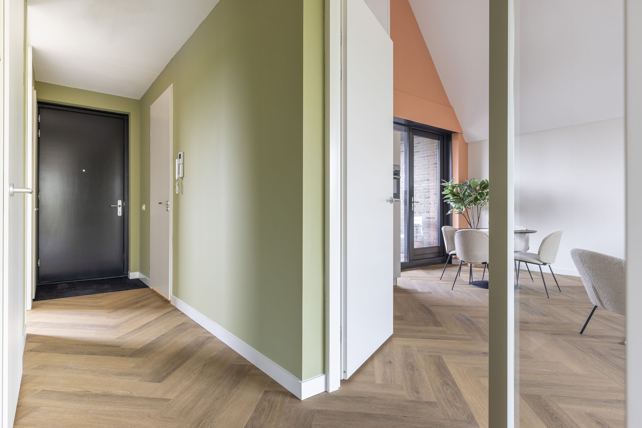 Photo 6 of Prinses Irenelaan 4-M