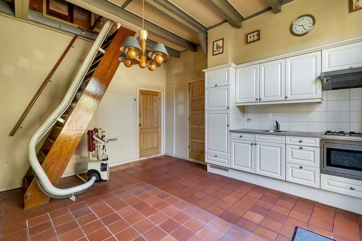 Photo 14 of Grotestraat 308