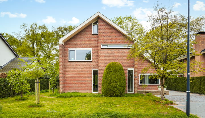 Photo 82 of De Geelgieter 16