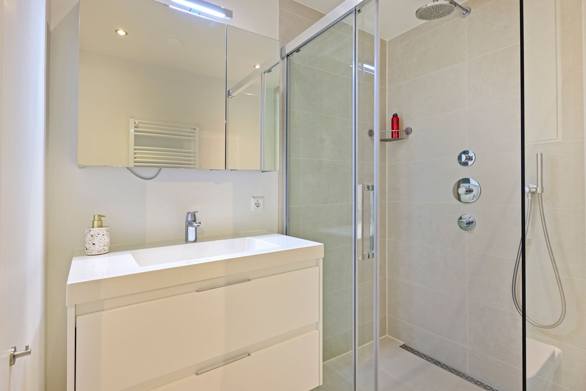 Foto 21 van Vrolikstraat 423-C