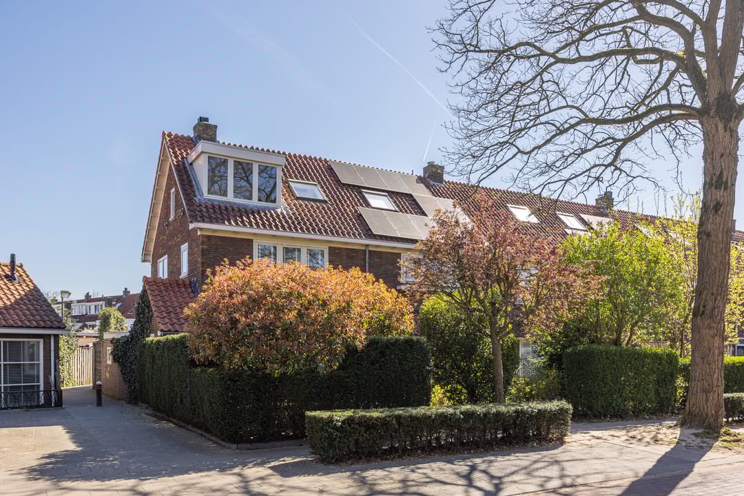 Foto 2 van Van Voorst tot Voorststraat 50