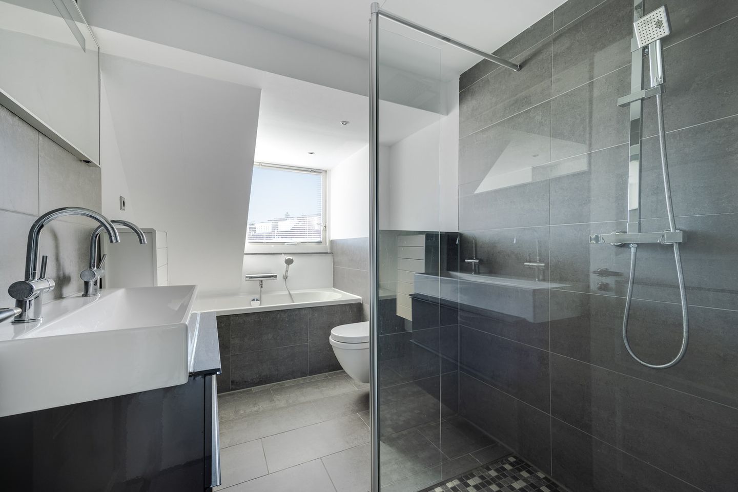 Foto 34 van Van Voorst tot Voorststraat 50