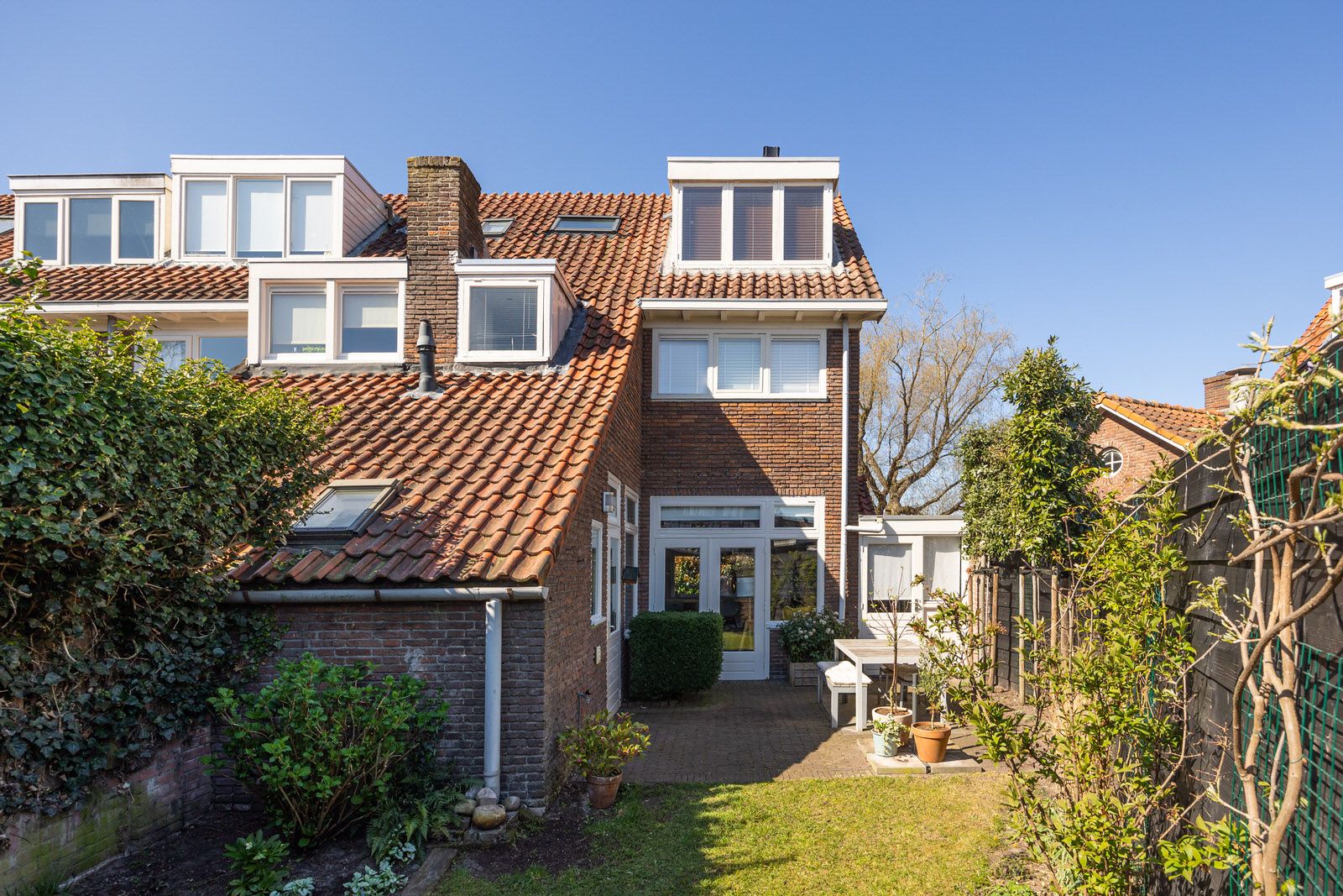 Foto 48 van Van Voorst tot Voorststraat 50