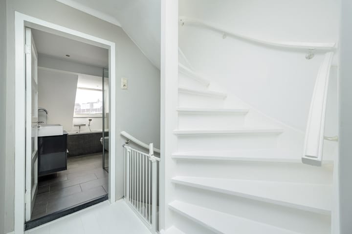 Foto 28 van Van Voorst tot Voorststraat 50