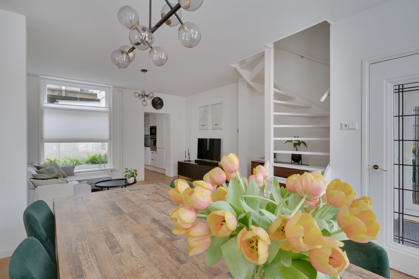 Foto 10 van Lindegracht 8