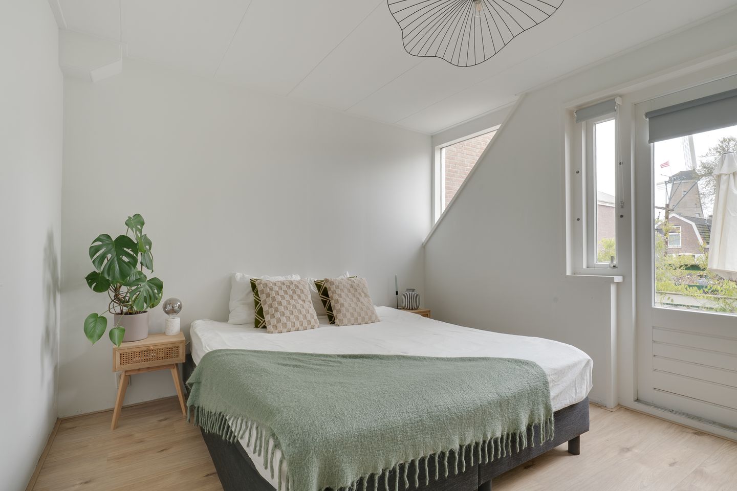 Foto 14 van Lindegracht 8