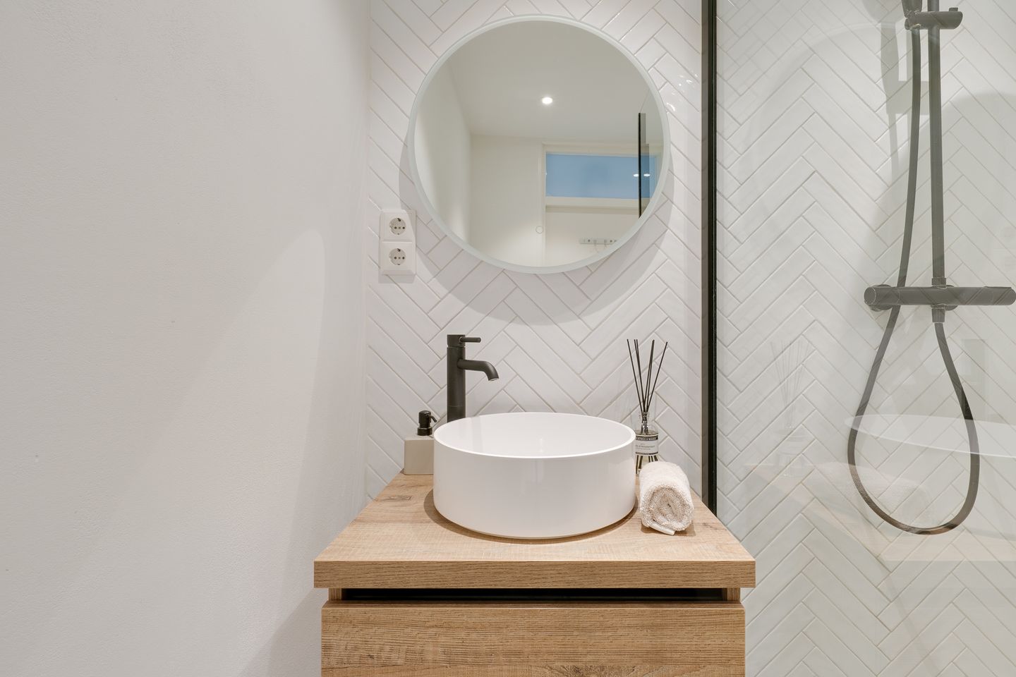 Foto 19 van Lindegracht 8