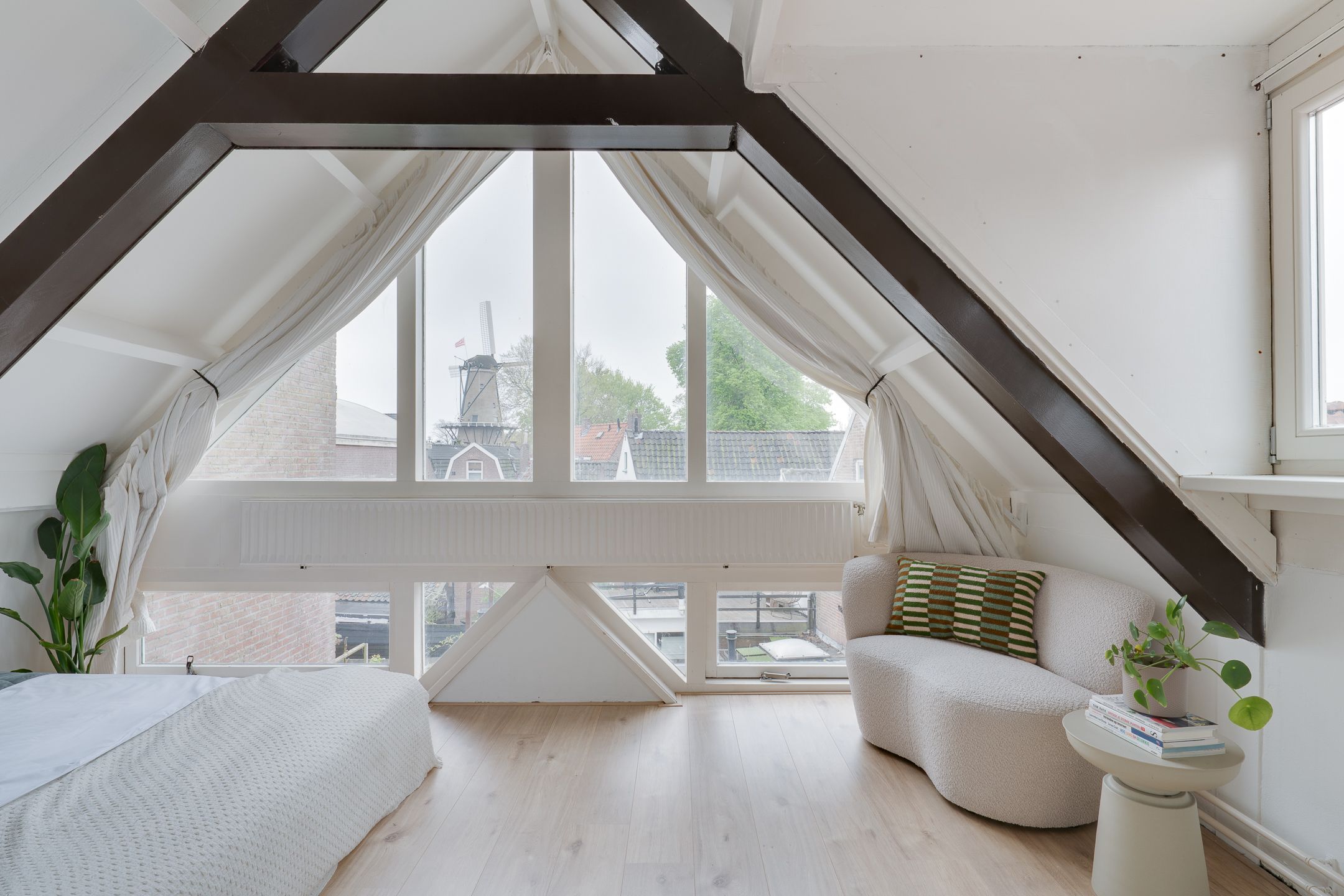 Foto 24 van Lindegracht 8