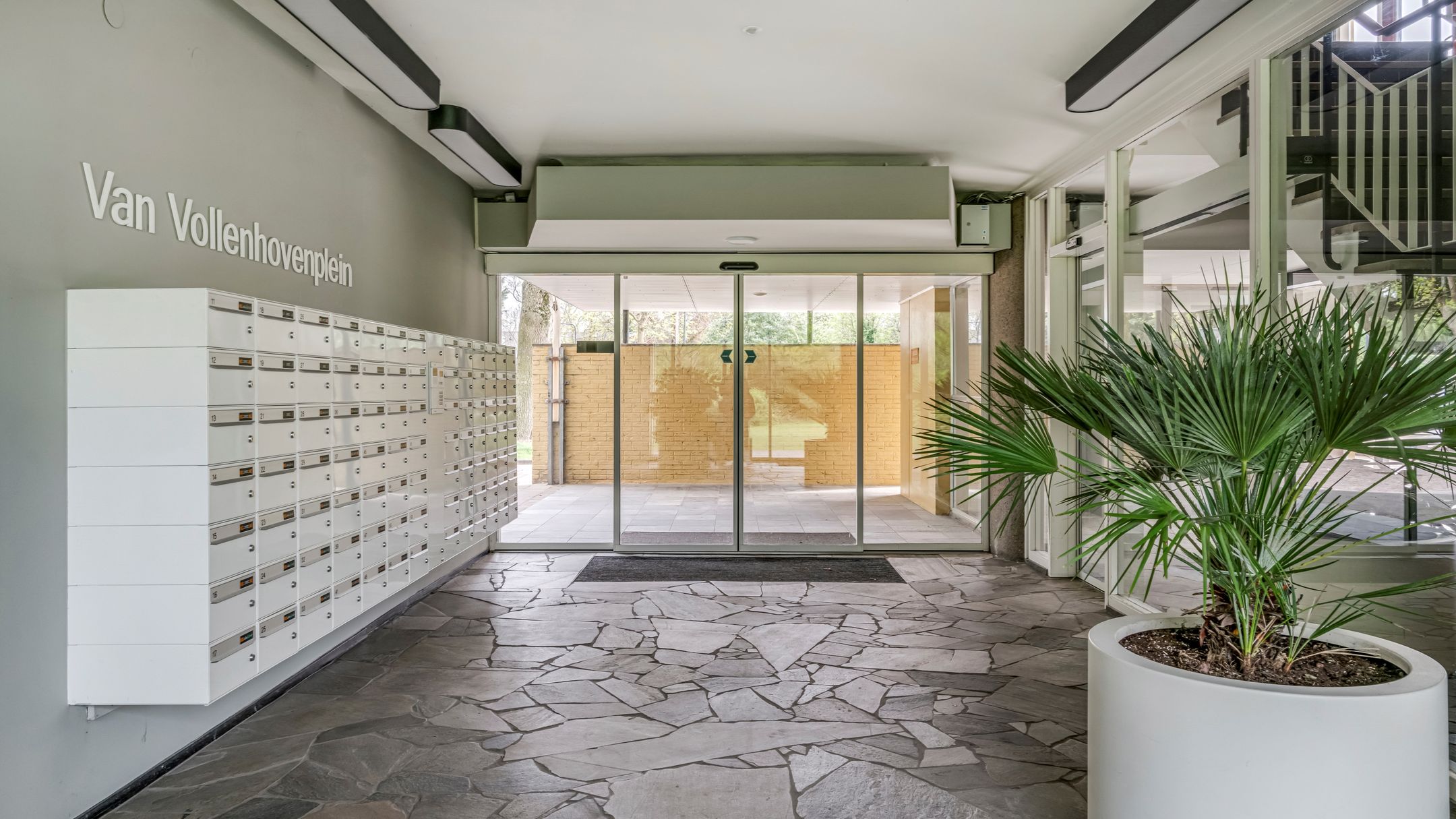 Foto 6 van Van Vollenhovenplein 37