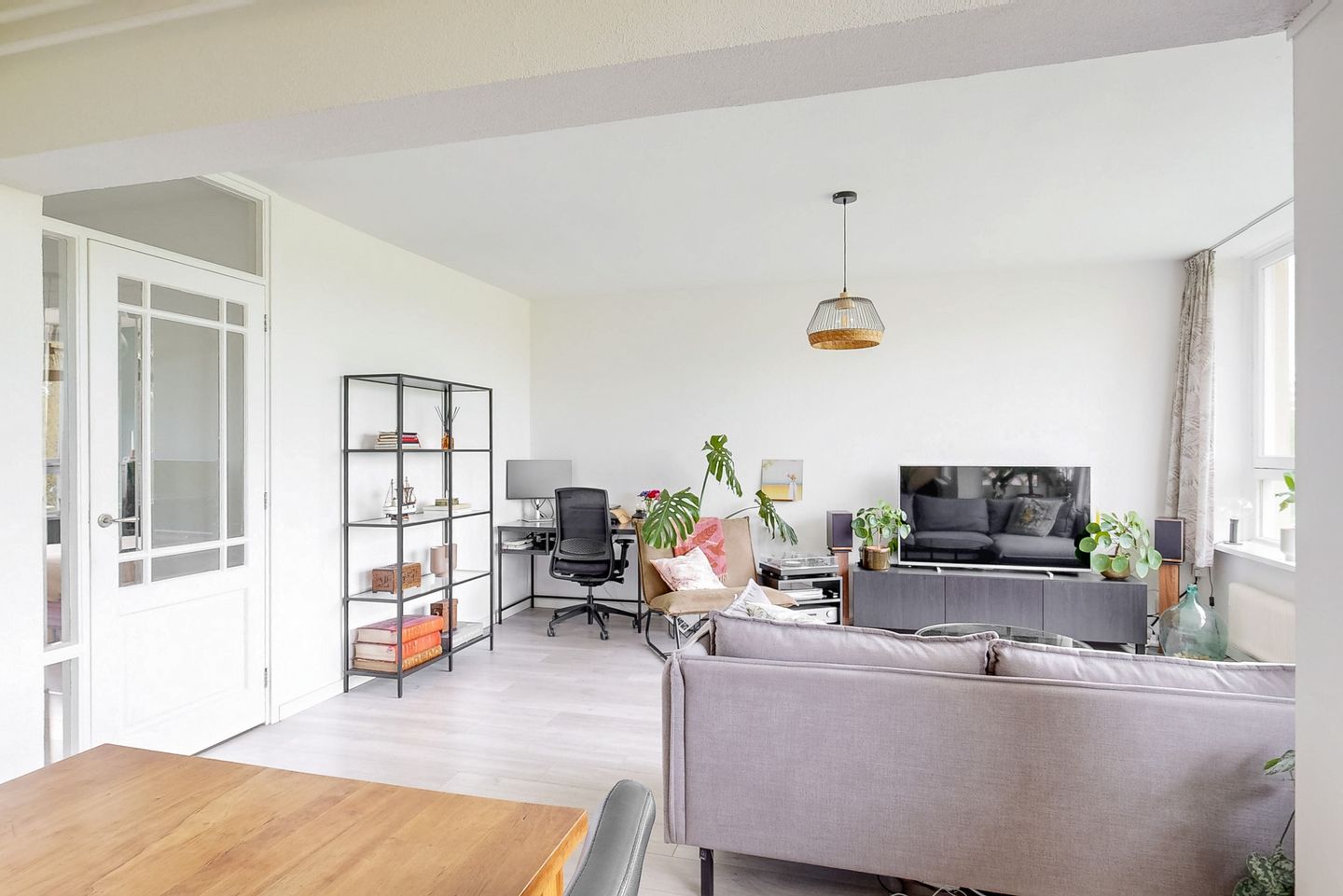 Foto 10 van Van Vollenhovenplein 37