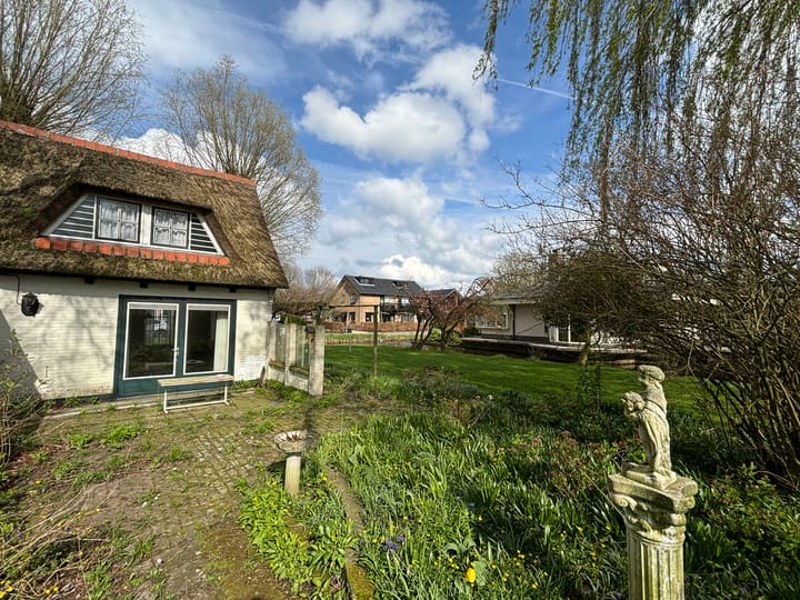 Vrijstaande woning te koop: Herenweg 147, Wilnis