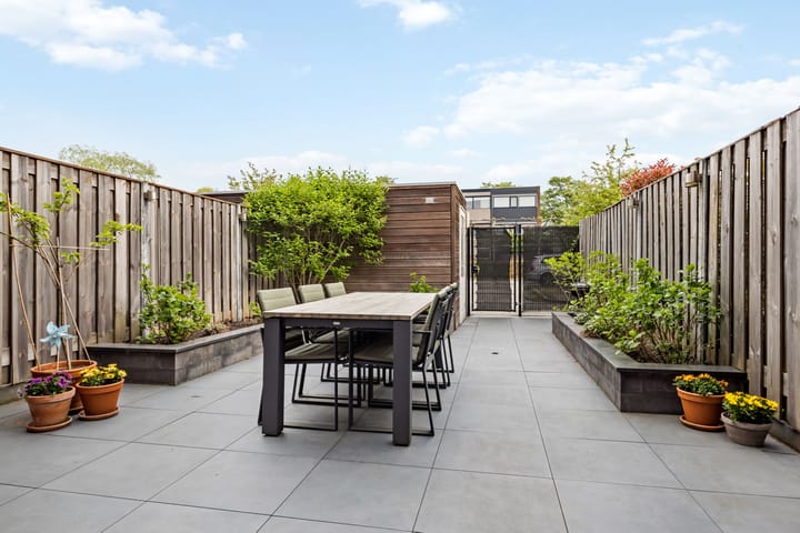 Foto 16 van Johan Metzelaarstraat 7