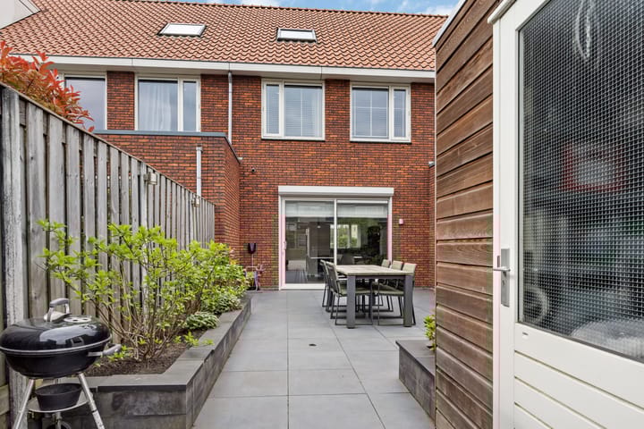 Foto 17 van Johan Metzelaarstraat 7