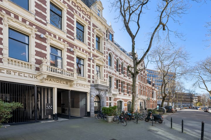 Foto 21 van Van Vollenhovenstraat 3-420