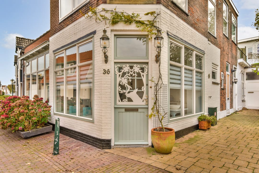 Photo 2 of Diaconiehuisstraat 36