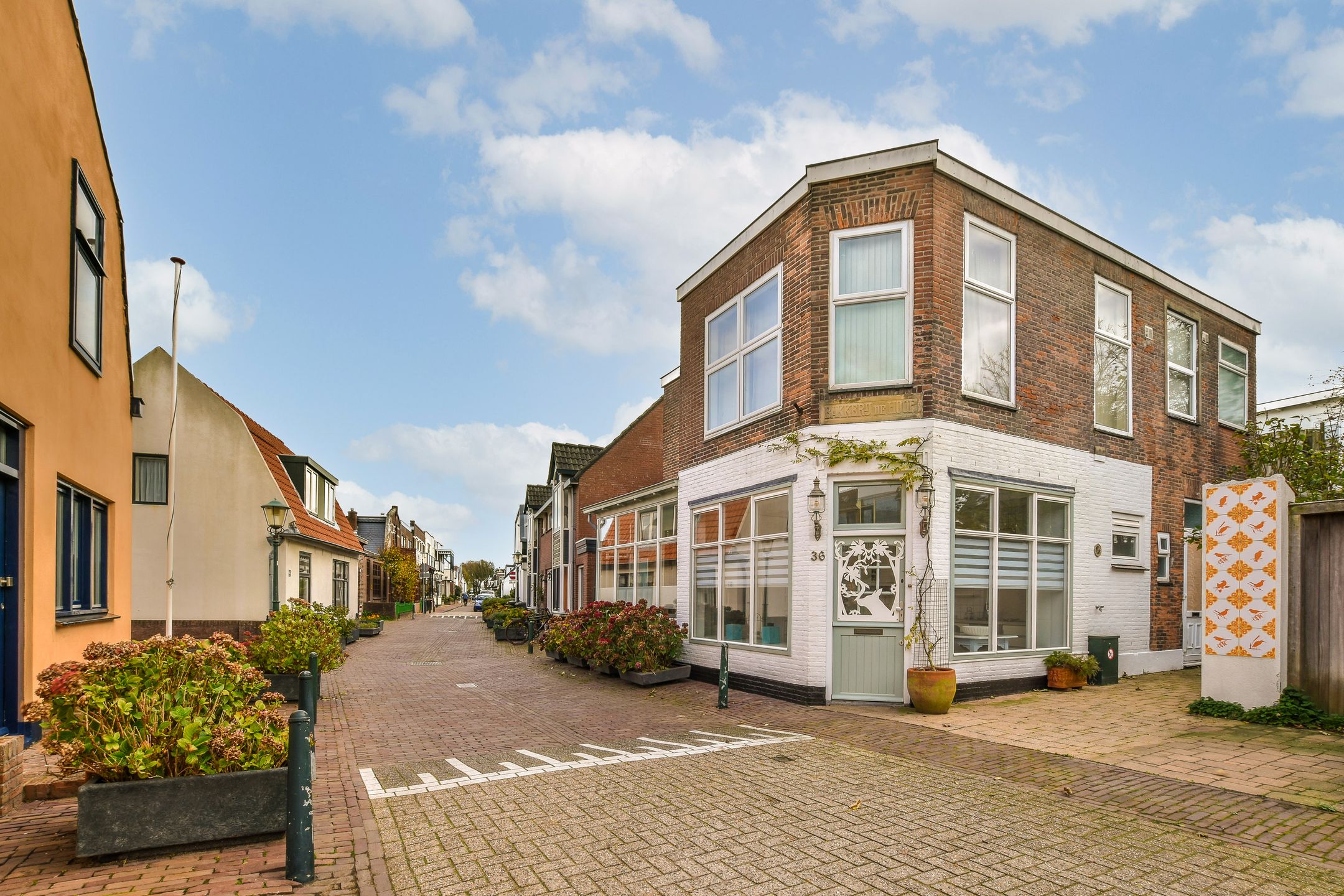 Photo 30 of Diaconiehuisstraat 36