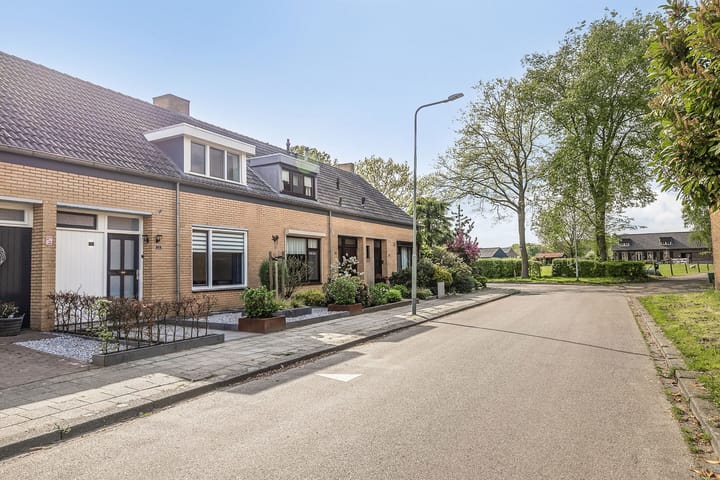 Photo 8 of Torrestraat 11