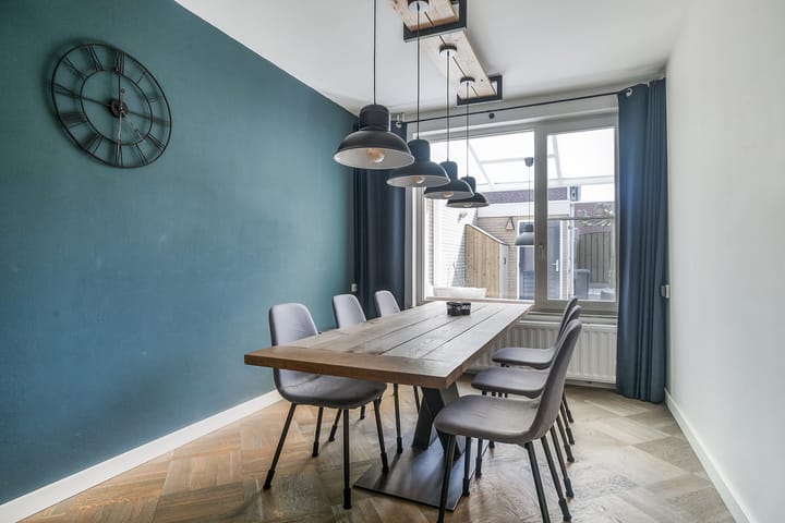 Photo 12 of Torrestraat 11