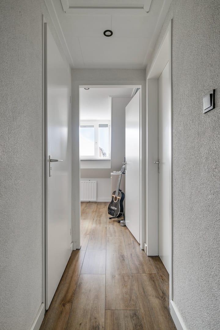 Photo 22 of Torrestraat 11