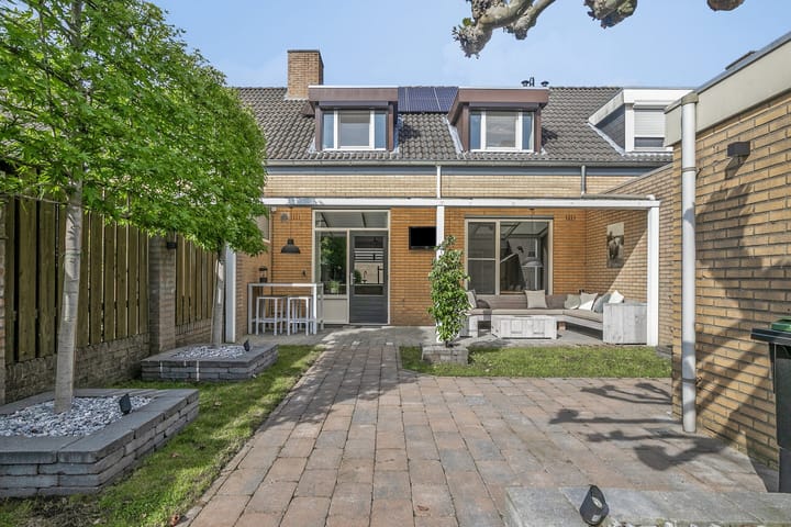 Photo 37 of Torrestraat 11