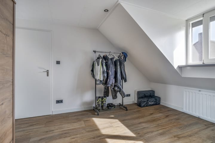 Photo 30 of Torrestraat 11