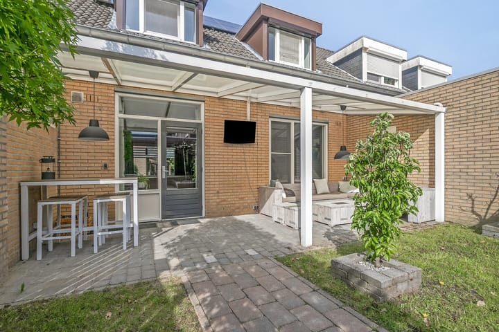 Photo 35 of Torrestraat 11