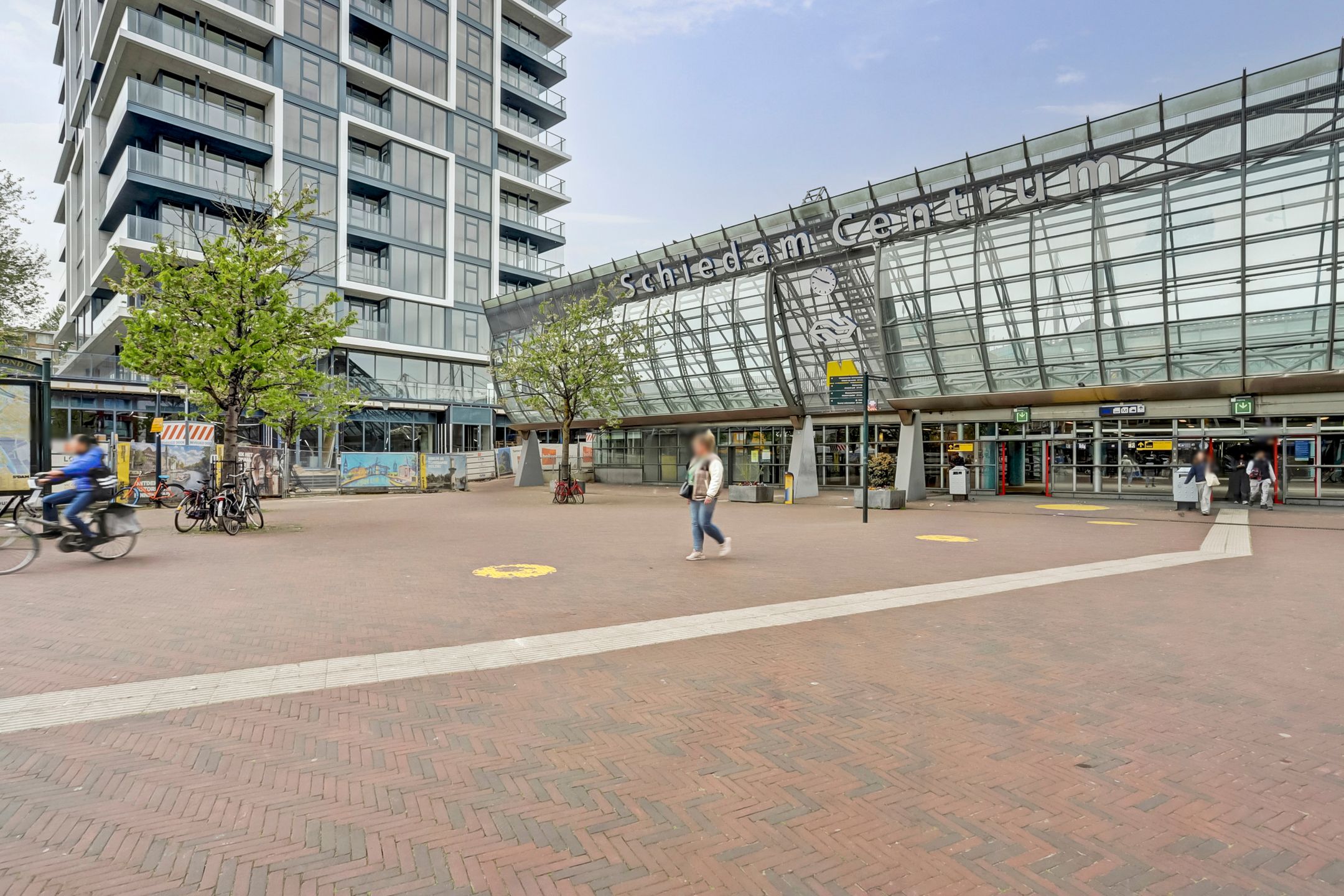 Foto 6 van Stationsplein 68