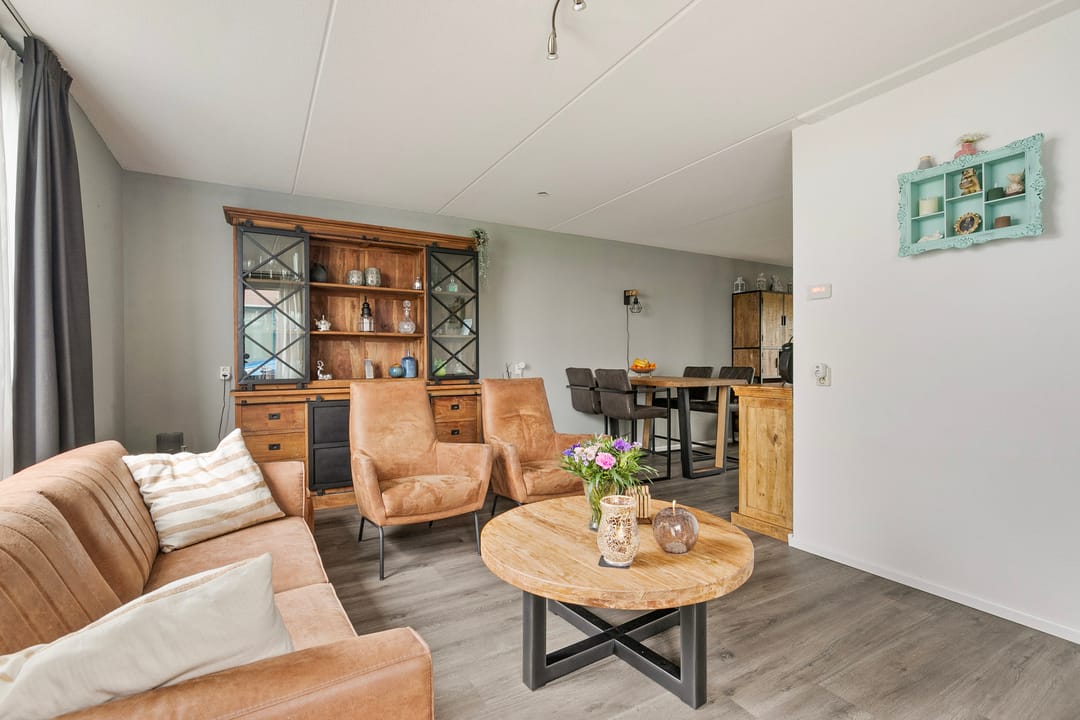 Foto 2 van Simon Carmiggeltlaan 2