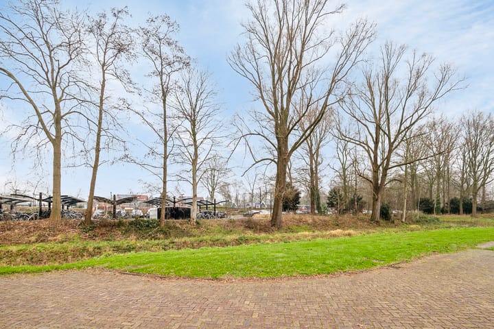 Foto 25 van Simon Carmiggeltlaan 2