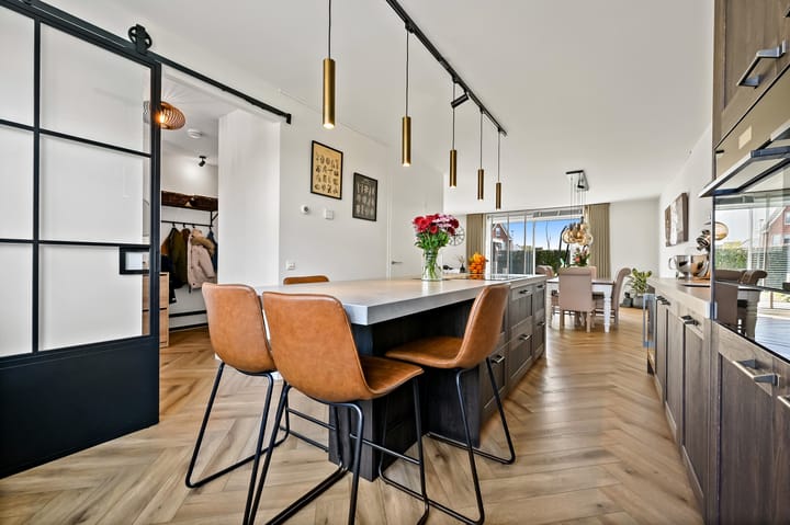 Foto 3 van Madelief 6