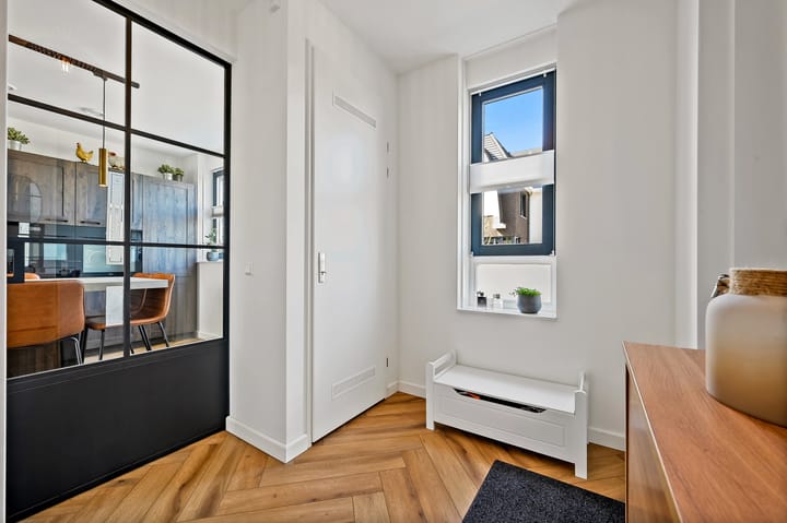 Foto 12 van Madelief 6