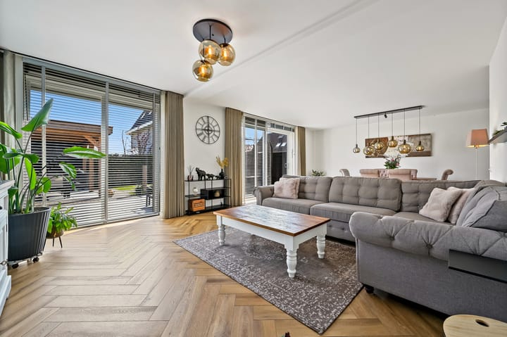 Foto 22 van Madelief 6