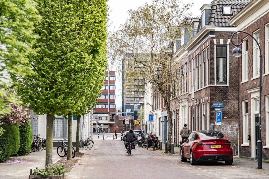 Foto 23 van Kenaustraat 8-E