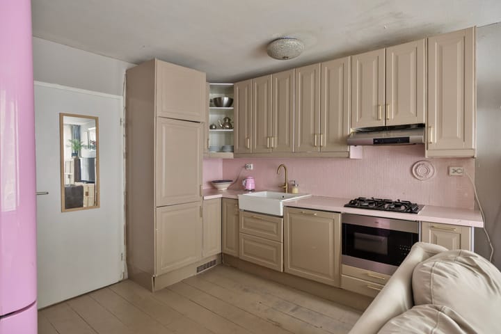 Photo 8 of Soembawastraat 36