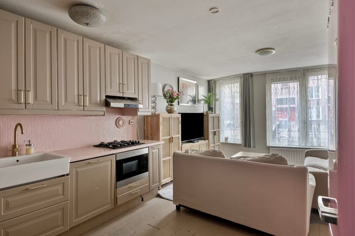 Photo 12 of Soembawastraat 36