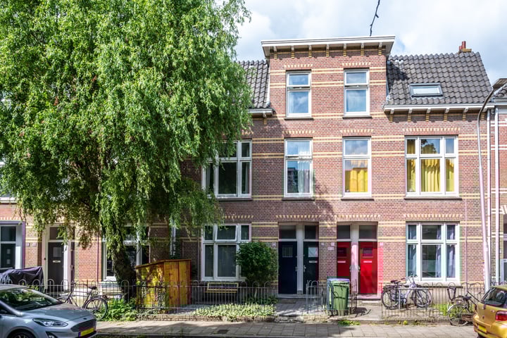 Bronsgeeststraat 16