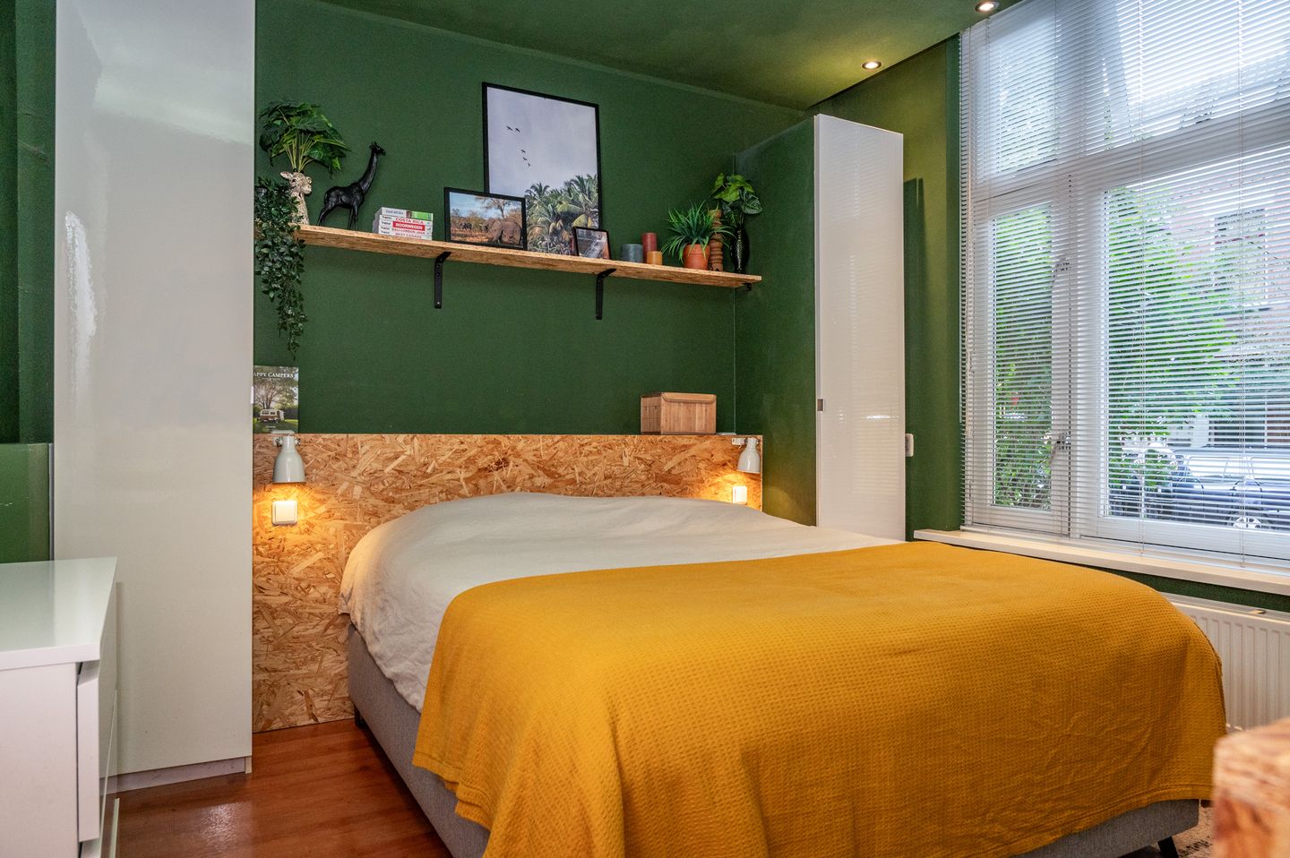 Photo 19 of Bronsgeeststraat 16